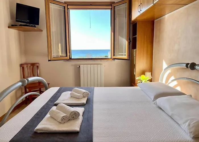 The Front Penthouse Appartamento *